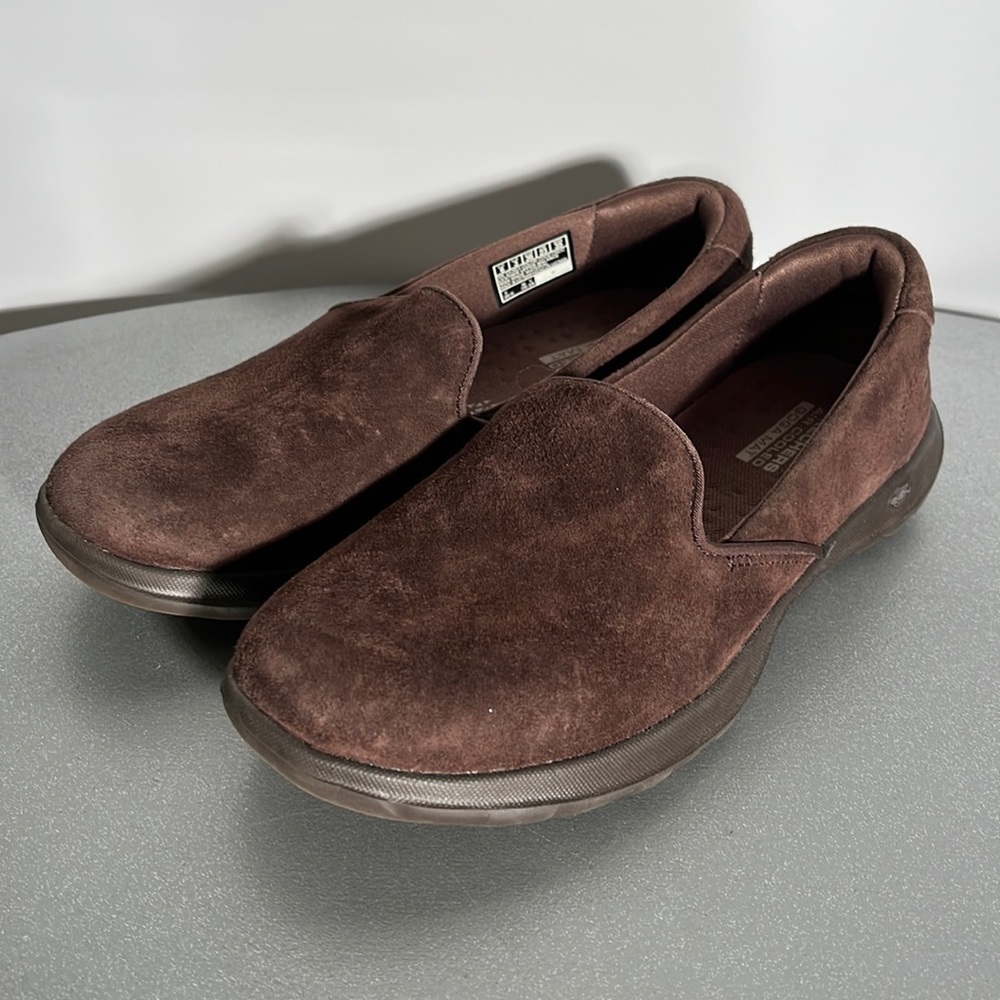 Brown Size 6 Skechers Air Cooled Goga Mat Leather Upper Slip on Loafers Women’s
